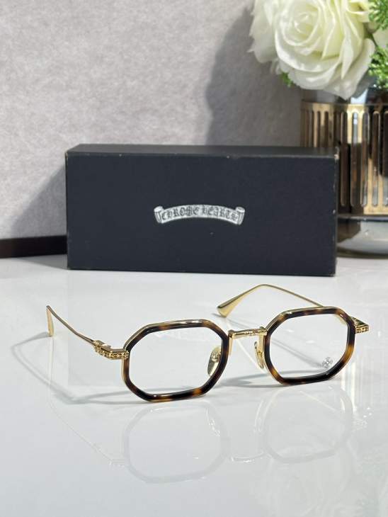 Picture of Chrome Hearts Sunglasses _SKUfw77318297fw